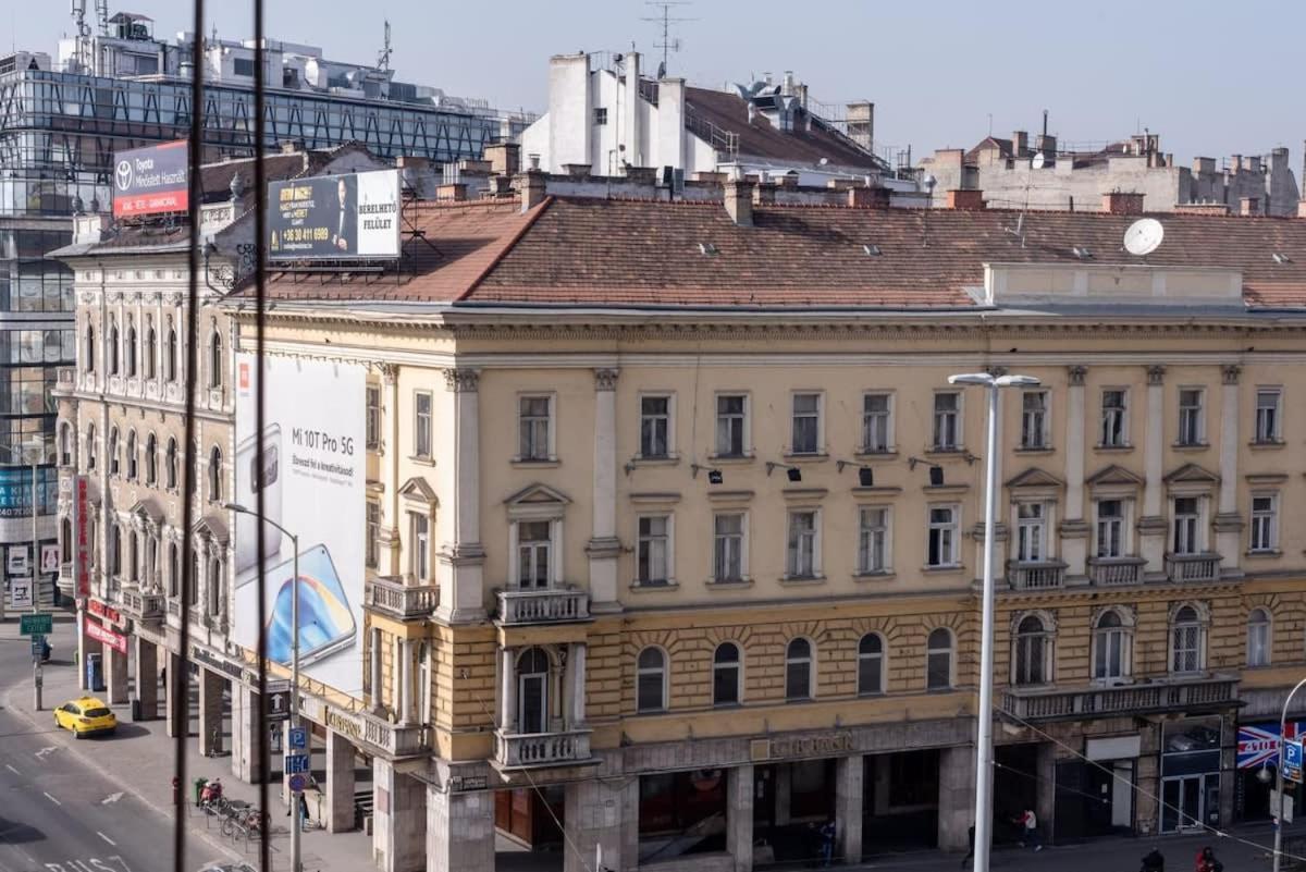 Large Apartment At Perfect Central Location Budapeşte Dış mekan fotoğraf