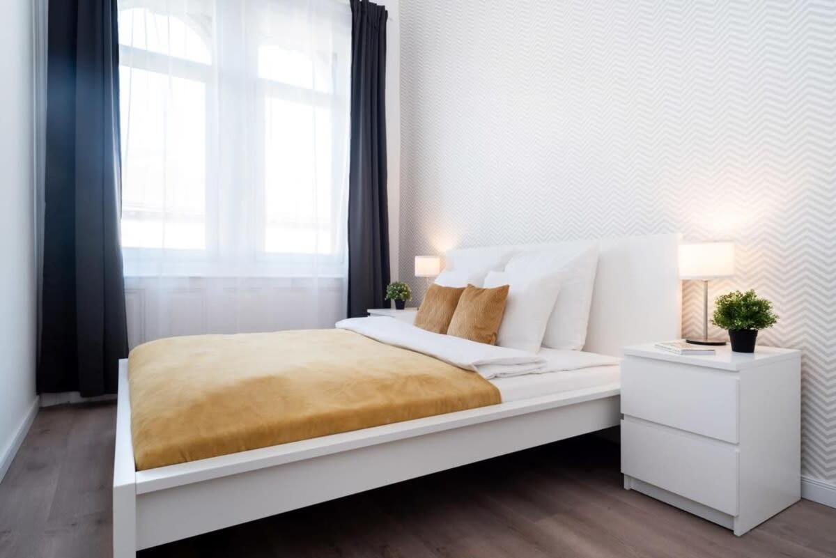 Large Apartment At Perfect Central Location Budapeşte Dış mekan fotoğraf