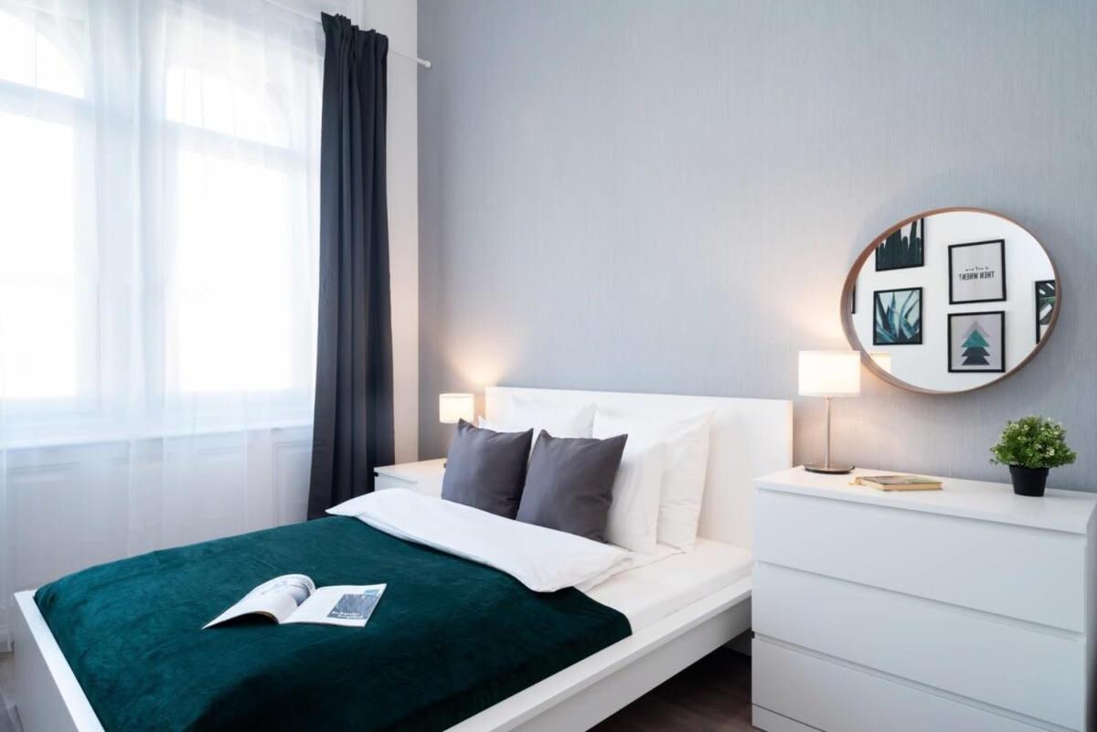 Large Apartment At Perfect Central Location Budapeşte Dış mekan fotoğraf