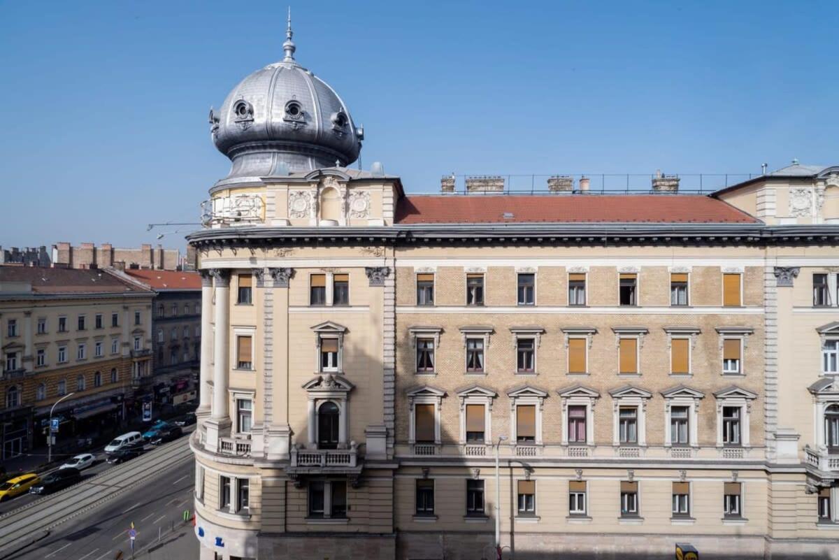 Large Apartment At Perfect Central Location Budapeşte Dış mekan fotoğraf